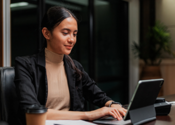 How to Join the Top Women Entrepreneurs in 2024: Key Lessons